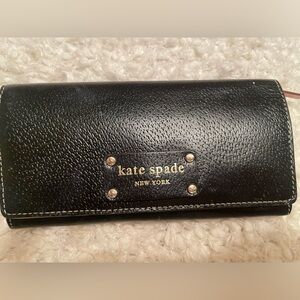 Kate Spade Wellesley Wallet in Black